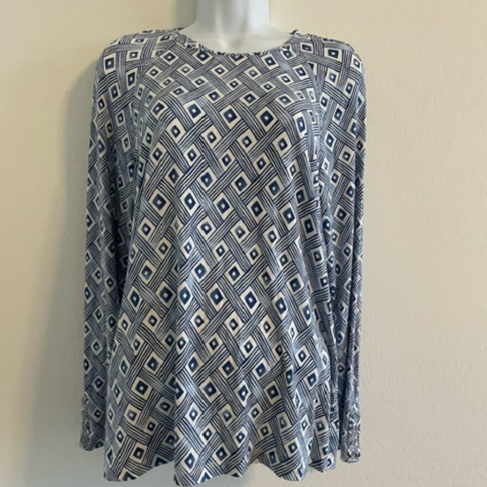 J. McLaughlin long sleeve pull over shirt Large blue geographic design